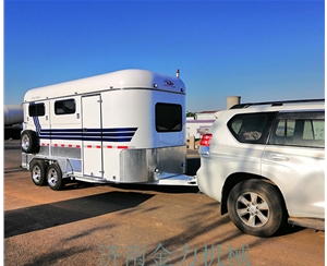 Horse transport trailer